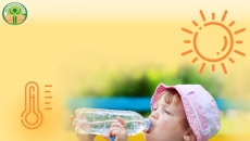 TUYÊN TRUYỀN CÁCH PHÒNG SỐC NHIỆT CHO TRẺ TRONG MÙA HÈ TUYÊN TRUYỀN CÁCH PHÒNG SỐC NHIỆT CHO TRẺ TRONG MÙA HÈ